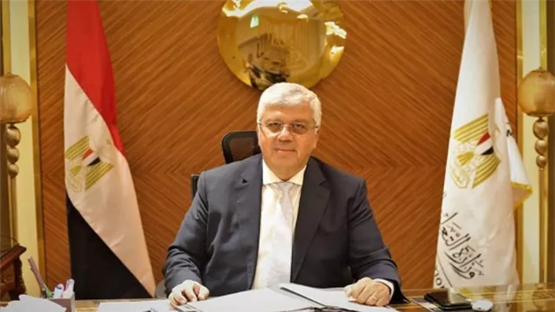 وزير التعليم العالي يستعرض تقريرًا عن حصاد أداء مستشفيات جامعة كفرالشيخ لعام 2022