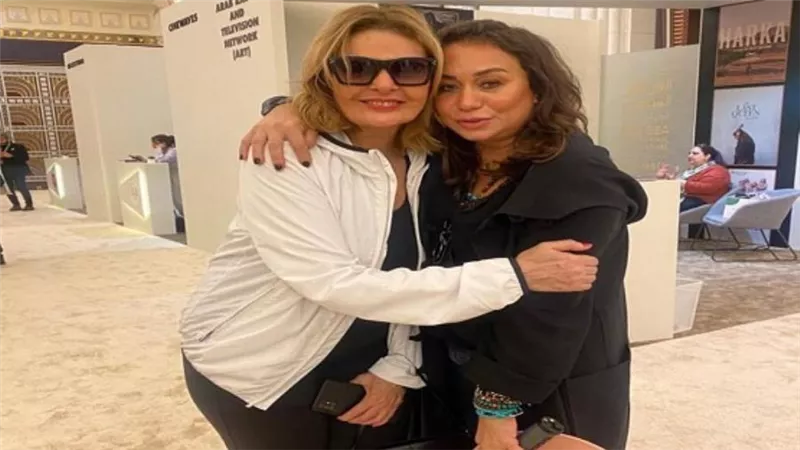يسرا لـ
