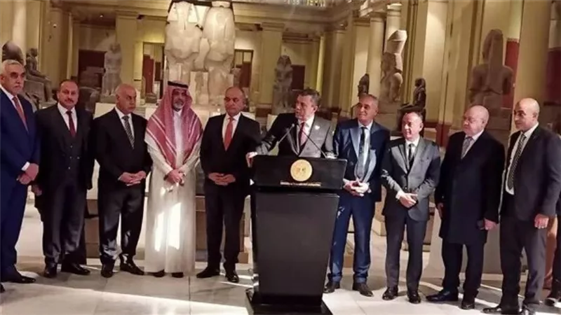 مصر تُسلم العراق والسعودية والأردن والصين 177 قطعة وعملة أثرية