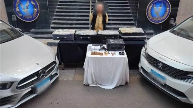 بـ2 مليون دولار مقلدة وسبائك مضروبة.. سقوط أخطر نصاب ومزور بالجيزة  