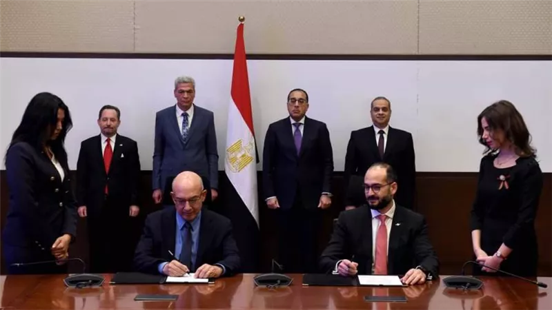 رئيس الوزراء يشهد التوقيع على اتفاقية تعاون بين 