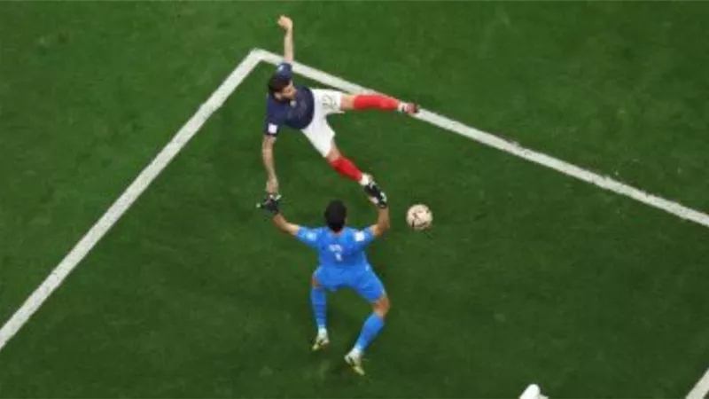 كاس العالم 2022.. 15 دقيقة وفرنسا تتقدم على المغرب 1-0