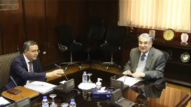 وزير الكهرباء يستقبل سفير الهند بالقاهرة لبحث سبل التعاون مع الشركات الهندية 
