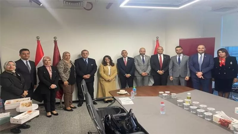 وزيرة الهجرة تشيد بخدمات بنك مصر بالإمارات والتيسيرات المقدمة للمصريين بالخارج (صور)