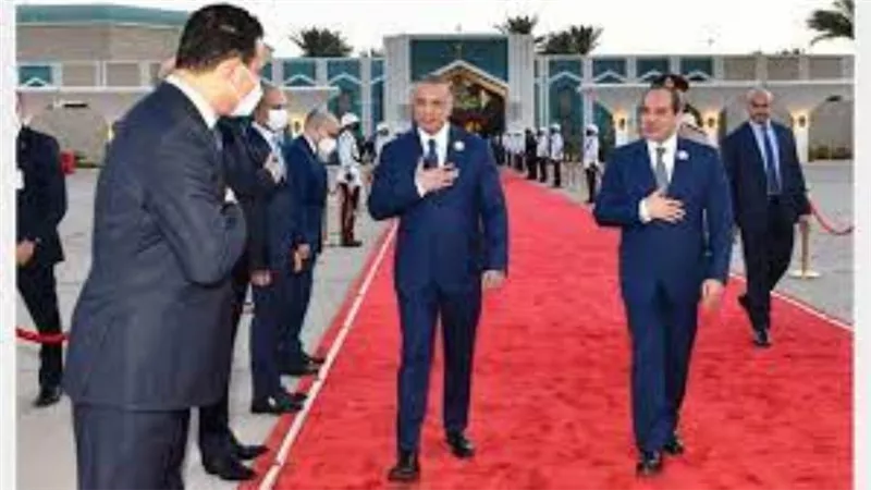 الرئيس السيسي يعود إلى أرض الوطن بعد المشاركة في قمة بغداد