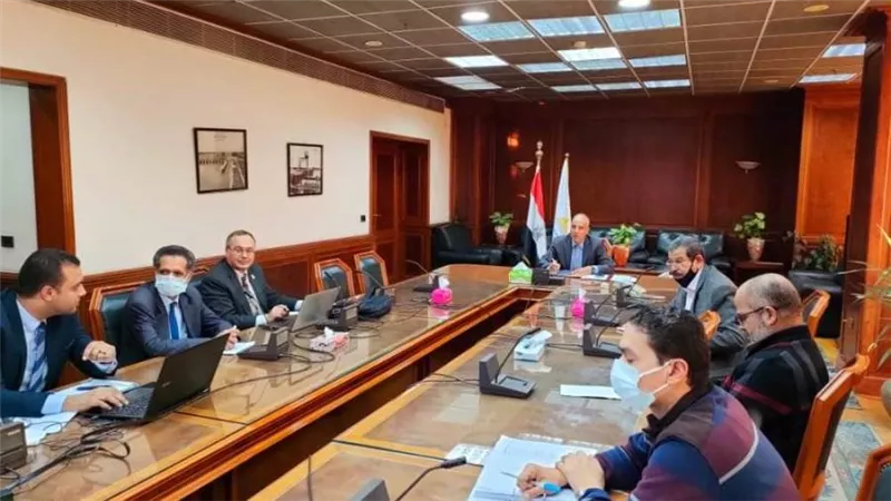 وزير الري يتابع موقف مشروعات حماية الشواطئ والتنسيق المشترك بين هيئة حماية الشواطئ ومعهد بحوث الشواطئ