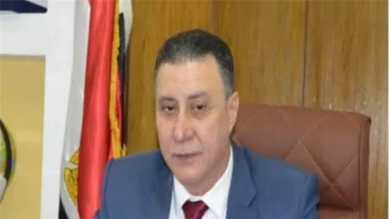 عمال السياحة العرب: الرئيس السيسي يرسم أمام 