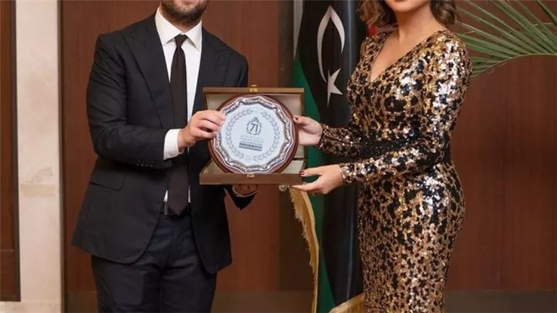 أنغام تحتفل بنجاح حفلها الأخير في ليبيا