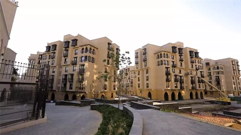 وزير الإسكان يتابع الموقف التنفيذي لمشروع تطوير 