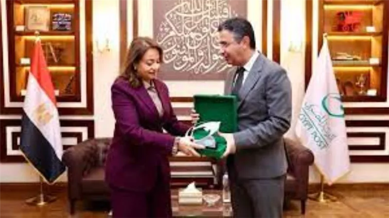 رئيس البريد يستقبل مفوض الاتحاد الإفريقي للبنية التحتية والطاقة والمعلوماتية والسياحة