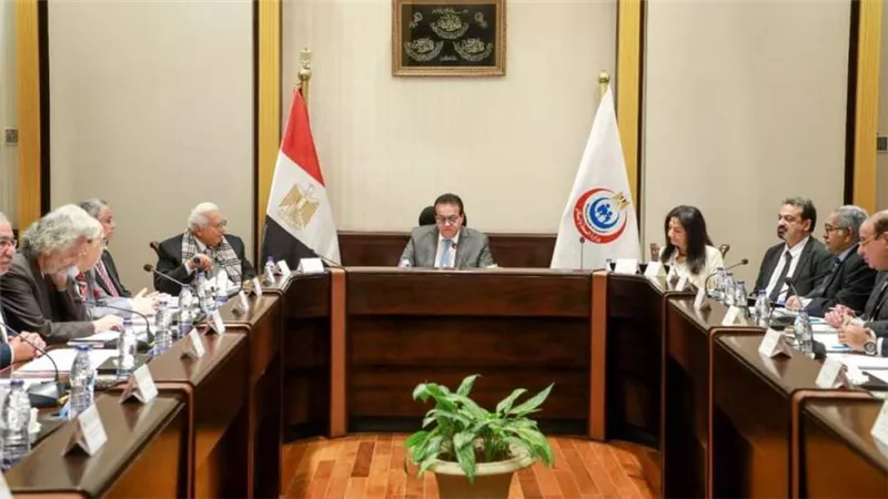 وزير الصحة: وضع ضوابط وآليات لمبادرة «رئيس الجمهورية لدعم الصحة النفسية»
