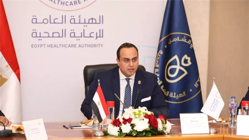 رئيس مجلس إدارة الهيئة: إطلاق برنامج بعثات للخارج للأطقم الطبية من كافة الفئات  