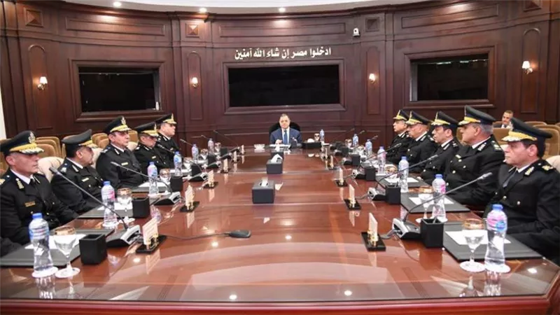 وزير الداخلية يستعرض محاور خطط تأمين أعياد المسيحيين ورأس السنة