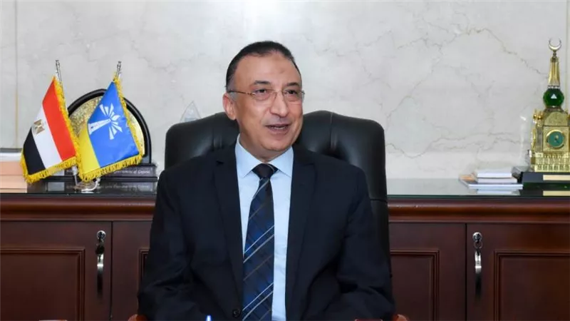 محافظ الإسكندرية يستعرض حصاد الأجهزة التنفيذية عام 2022