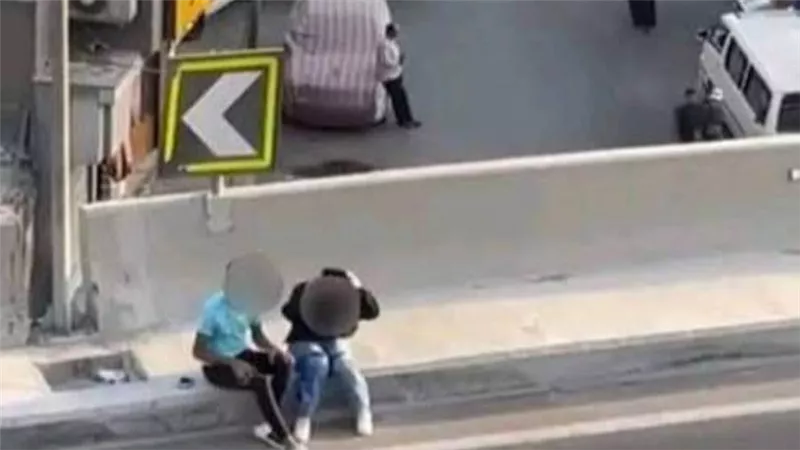 انتهك حقوق المراهقين.. بلاغ يطالب بمحاكمة مصور فيديو الشاب والفتاة بالساحل