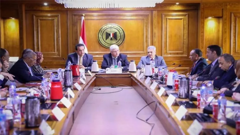 مجلس المراكز والهيئات البحثية يكرم وزير الصحة لجهوده في دعم ملف البحث العلمي (صور)