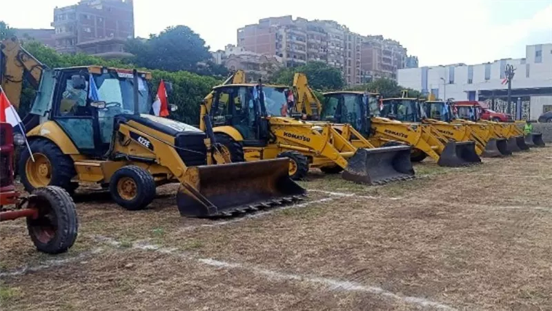 وزير الإسكان يتابع مع رئيس 