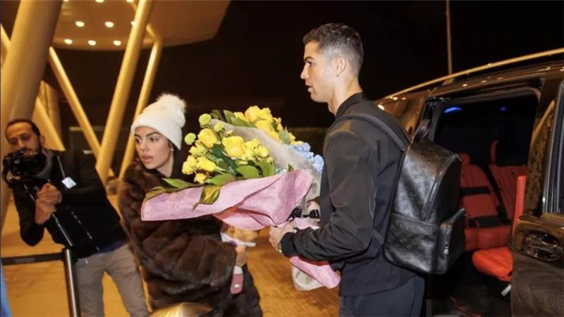 كريستيانو رونالدو يجتاز الكشف الطبي للنصر السعودي 