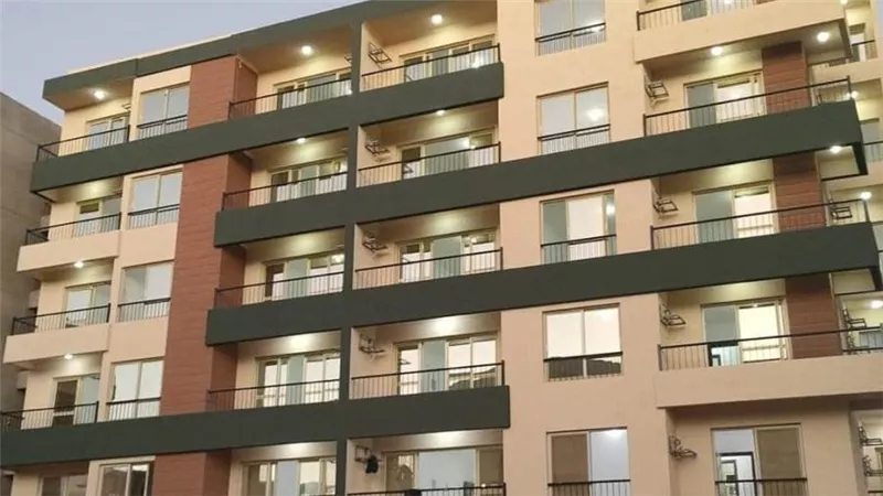 مساعد وزير الإسكان للشئون الفنية يتفقد الموقف التنفيذي لوحدات 