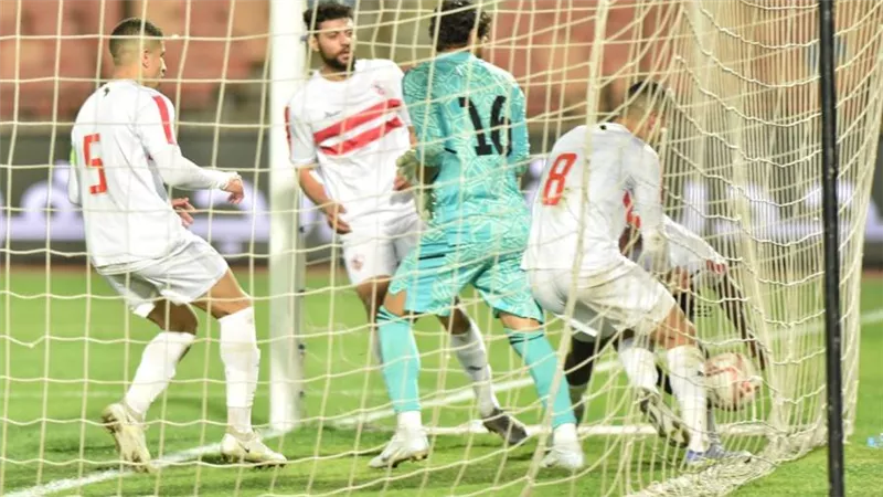 الاتحاد السكندري يفرض التعادل السلبي أمام الزمالك في الشوط الأول