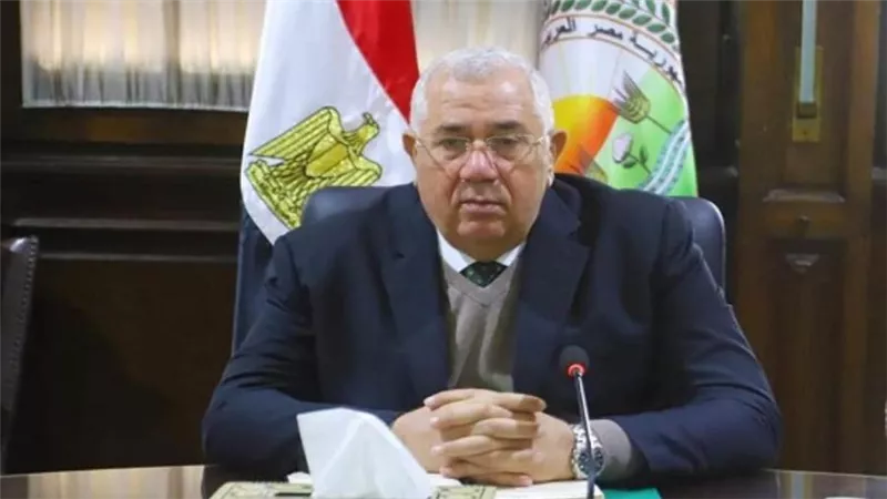 وزير الزراعة يتابع اخر مستجدات إنشاء محطة شتلات القصب بوادي الصعايدة في أسوان (صور)