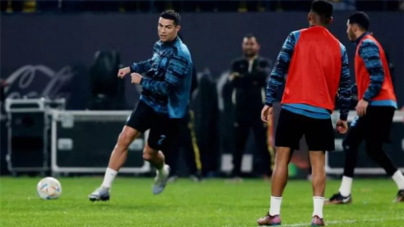 كريستيانو رونالدو يشارك في التدريب الأول مع النصر (صور)