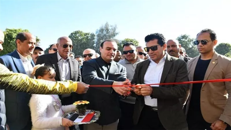وزير الرياضة يفتتح أعمال التطوير بمركزى شباب الريانية والمحاميد بحرى ضمن قرى 