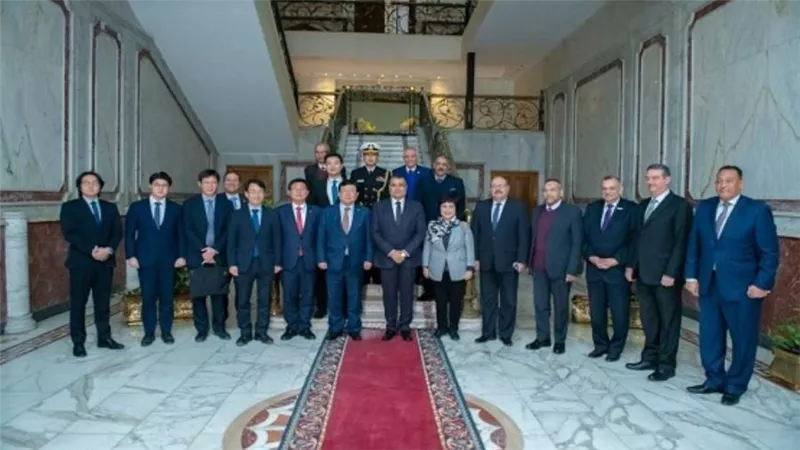 وزير الإنتاج الحربى يستقبل وفد البرلمان الكوري الجنوبي