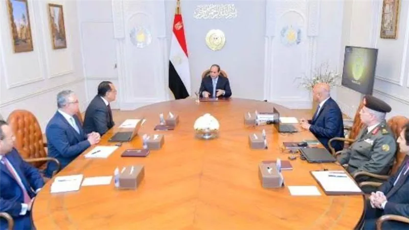 السيسي يوجه بتطوير الجهود والأنشطة الاستثمارية للمنطقة الاقتصادية لقناة السويس