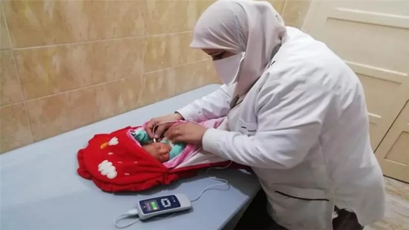 الصحة: فحص 4 ملايين و263 ألف طفل ضمن مبادرة الكشف المبكر وعلاج ضعف وفقدان السمع (صور)