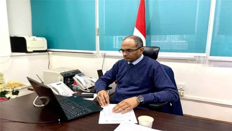 نائب وزير الإسكان يوجه بضرورة تشجيع ابتكارات وأفكار الشباب في مجال مرافق المياه والصرف (صور)