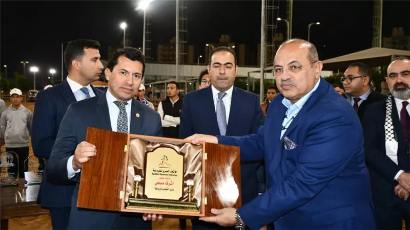 وزير الرياضة يشهد ختام البطولة التأهيلية لكأس العالم للفروسية في التقاط الأوتاد