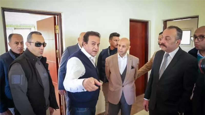 وزير الصحة يتفقد التجهيزات النهائية بمركز طب أسرة ووحدة إسعاف «سعود» بمحافظة الشرقية