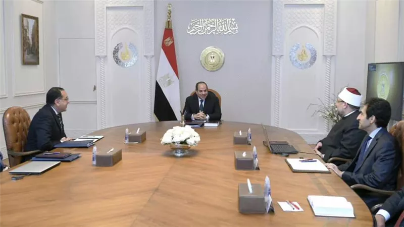 السيسي يستعرض خطة الأوقاف لشهر رمضان..ويوجه بالاهتمام بالمتميزين في حفظ وفهم القرآن