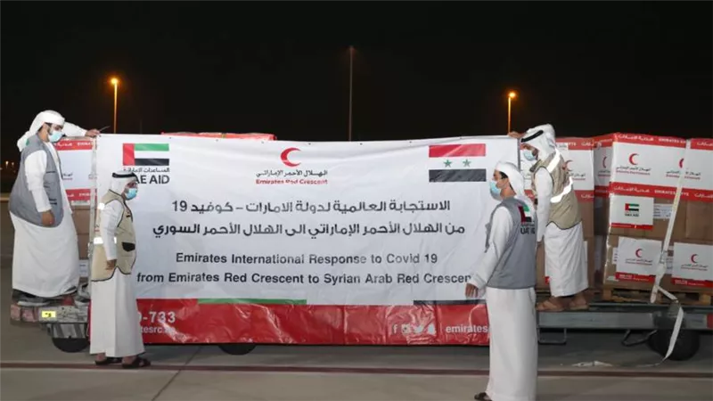 طائرة إماراتية محملة بالمساعدات تصل مطار دمشق الدولي