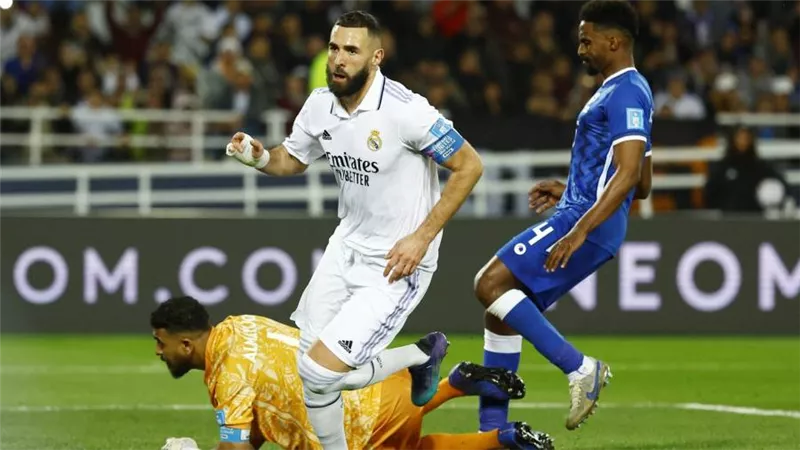  ريال مدريد يتقدم على الهلال السعودي 2-1 في الشوط الأول 