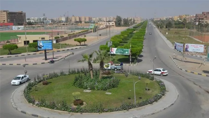 «الجزار» يتابع مشروعات الإسكان والخدمات في العاشر من رمضان (صور)