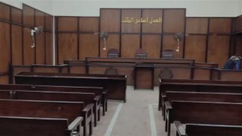  تجديد حبس متهم بالشروع فى قتل شخص لسرقته بالقطامية