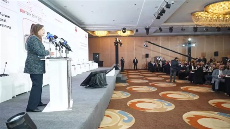 وزيرة التخطيط: معظم مشروعات الدولة تستهدف تنمية مهارات الشباب لصناعة مستقبل أفضل (صور)