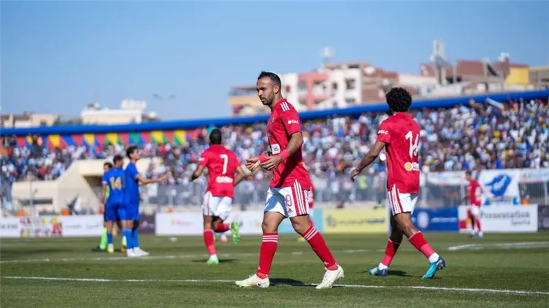 الأهلي يكتفي بثلاثية في مرمي أسوان ويواصل سيطرته علي صدارة الدوري