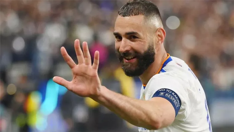 بنزيما يقود تشكيل ريال مدريد أمام ليفربول في دوري أبطال أوروبا