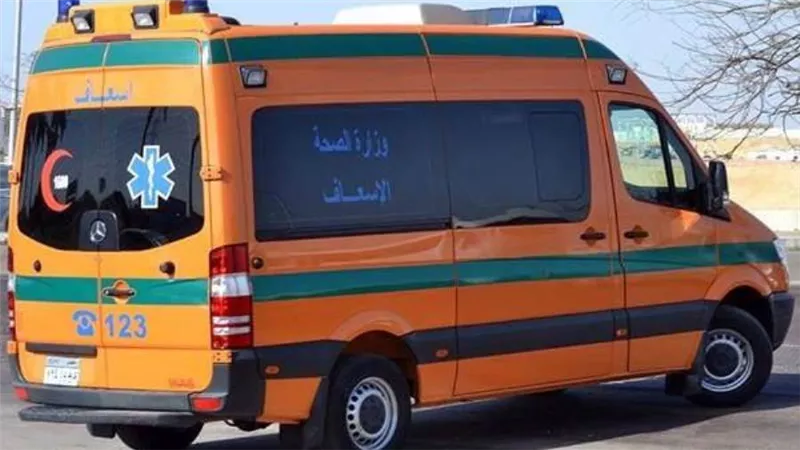 مصرع سيدة وإصابة شخصين في انقلاب سيارة ملاكي بطريق الفرافرة ديروط