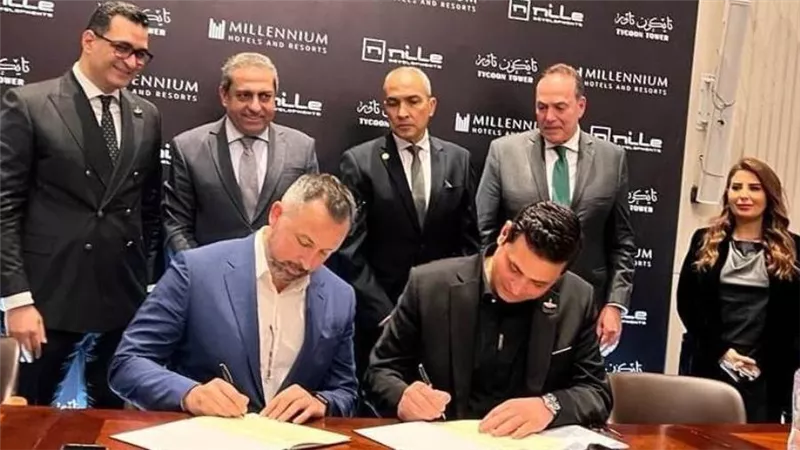 خالد عباس  : مشروع 
