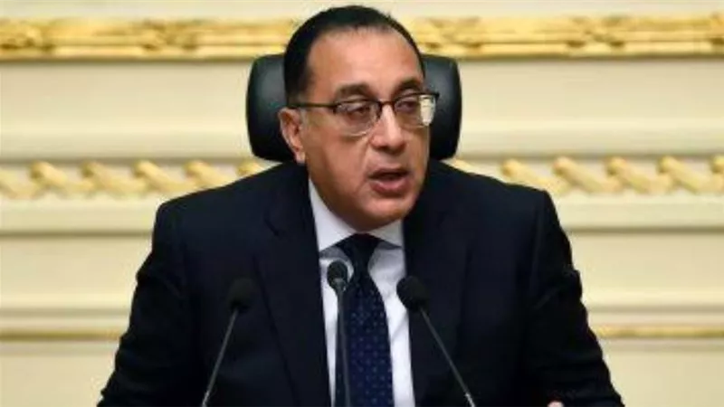 مدبولي يصل إلى قطر على رأس وفد في زيارة رسمية