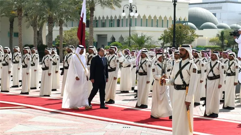 أمير قطر يستقبل مصطفى مدبولي في الدوحة 