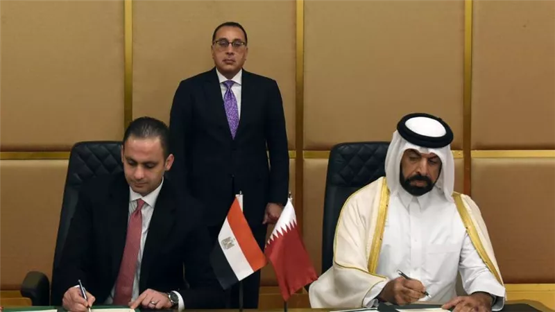 رئيس الوزراء يشهد توقيع 3 مذكرات تفاهم مع شركات قطرية 