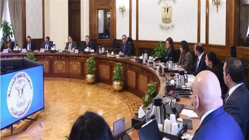 رئيس الوزراء يتابع خطوات تنفيذ خطة الطروحات الحكوميةرئيس الوزراء يتابع خطوات تنفيذ خطة الطروحات الحكومية
