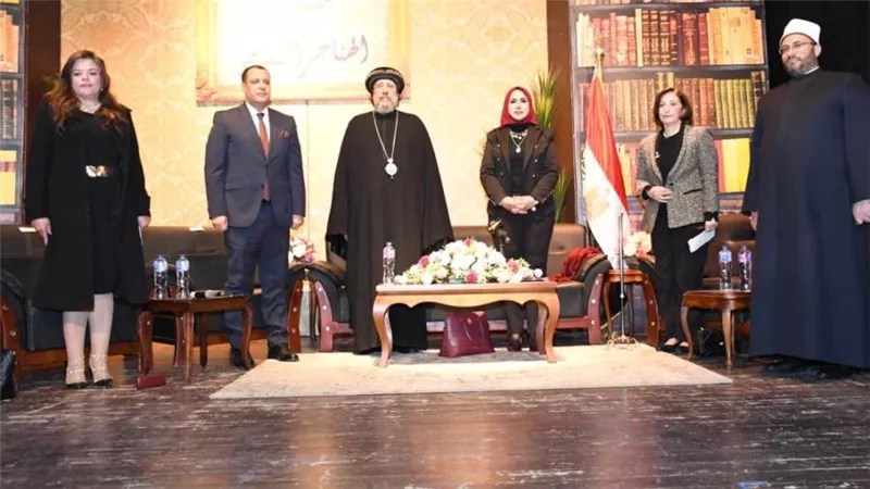 مشاركون فى ملتقى الهناجر الثقافى: مصر لديها قيم تعايش ومحبة وسلام 