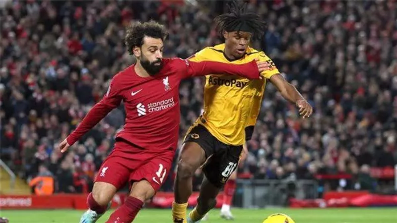 محمد صلاح يقود تشكيل ليفربول أمام ولفرهامبتون في الدوري الإنجليزي