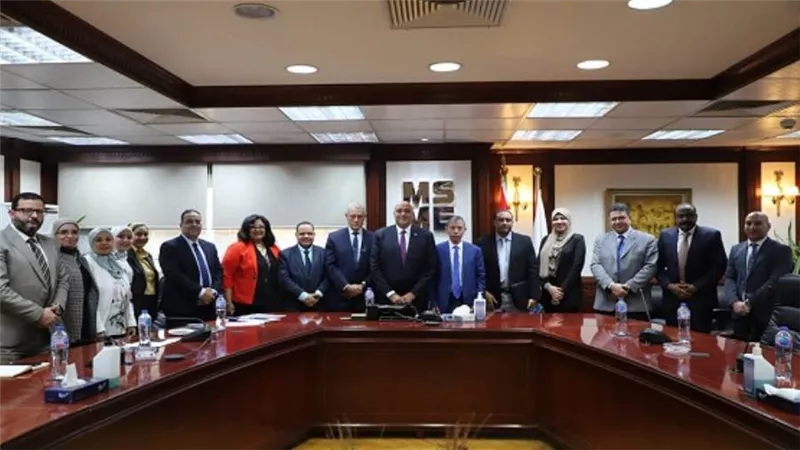 رئيس جهاز تنمية المشروعات يستقبل وفدا من صندوق النقد العربي لبحث التعاون المشترك